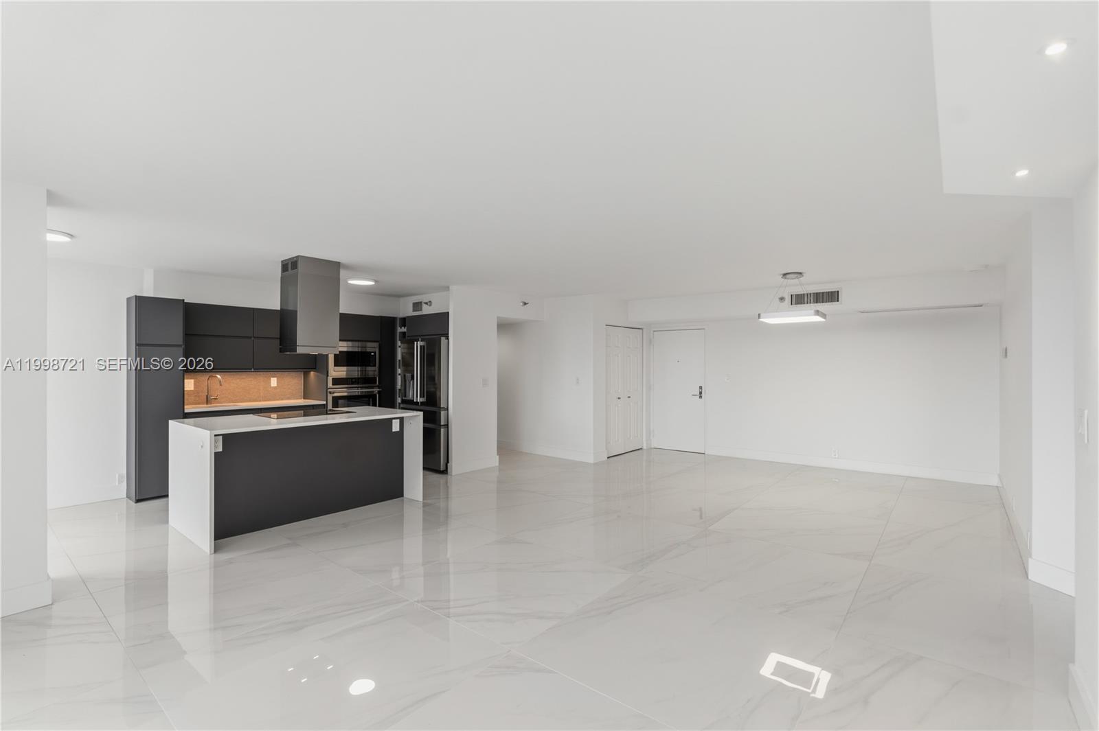 Photo of 19101 36th Ct  #1811, Aventura, Florida, 33180 - 