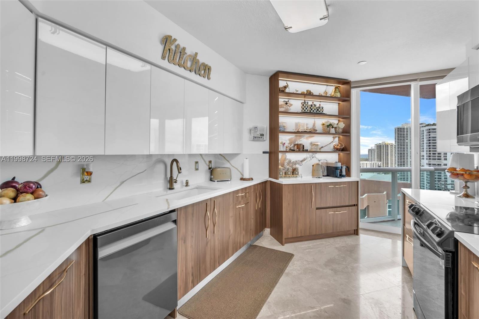 Photo of 3370 Hidden Bay Dr  #2407, Aventura, Florida, 33180 - 