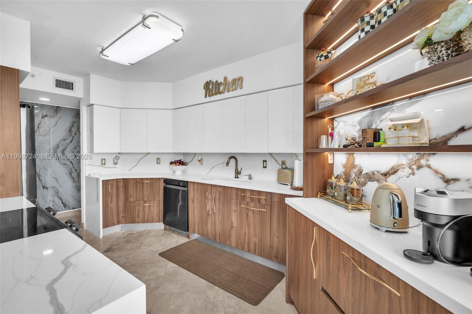 Photo of 3370 Hidden Bay Dr  #2407, Aventura, Florida, 33180 - 