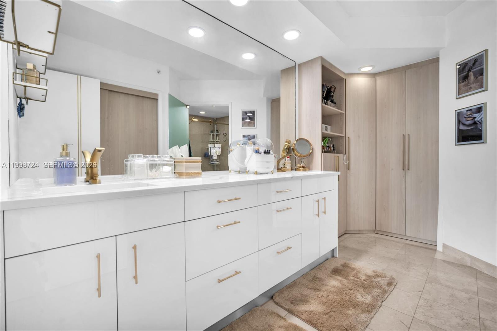 Photo of 3370 Hidden Bay Dr  #2407, Aventura, Florida, 33180 - 