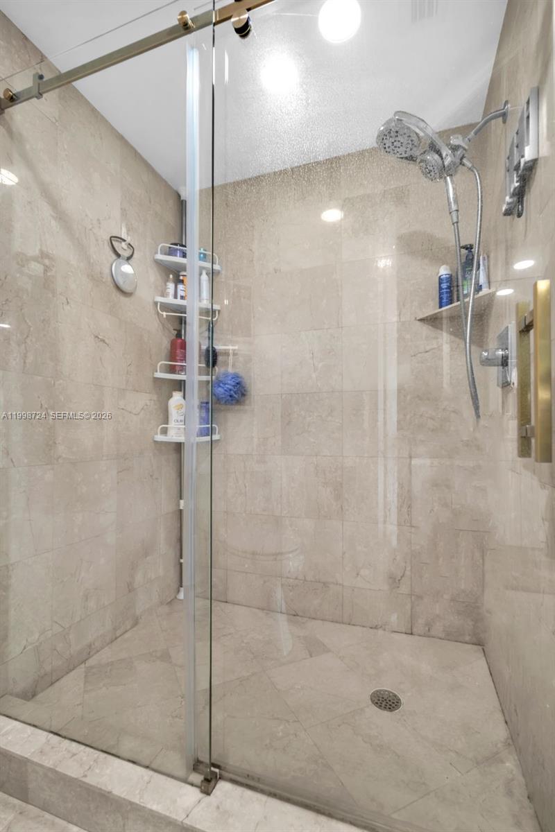 Photo of 3370 Hidden Bay Dr  #2407, Aventura, Florida, 33180 - 