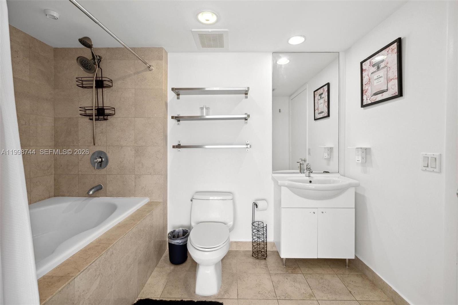 See details 4907 1 / 1 871 sq. ft. $ 2026-04-10 0 Photo