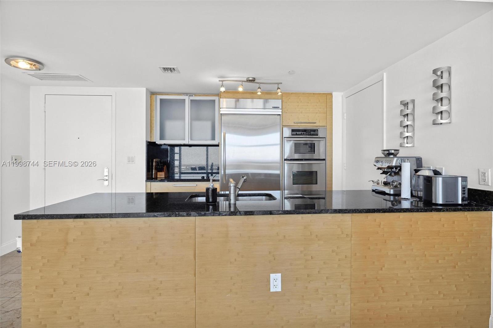 See details 4907 1 / 1 871 sq. ft. $ 2026-04-10 0 Photo