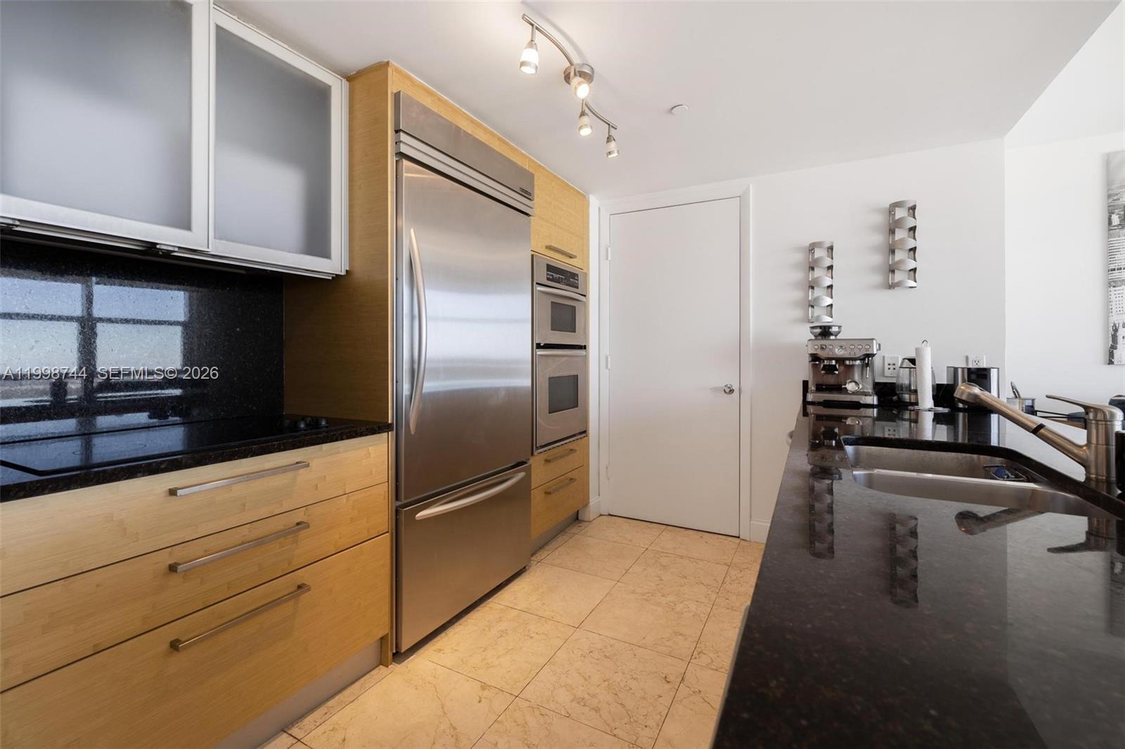 See details 4907 1 / 1 871 sq. ft. $ 2026-04-10 0 Photo