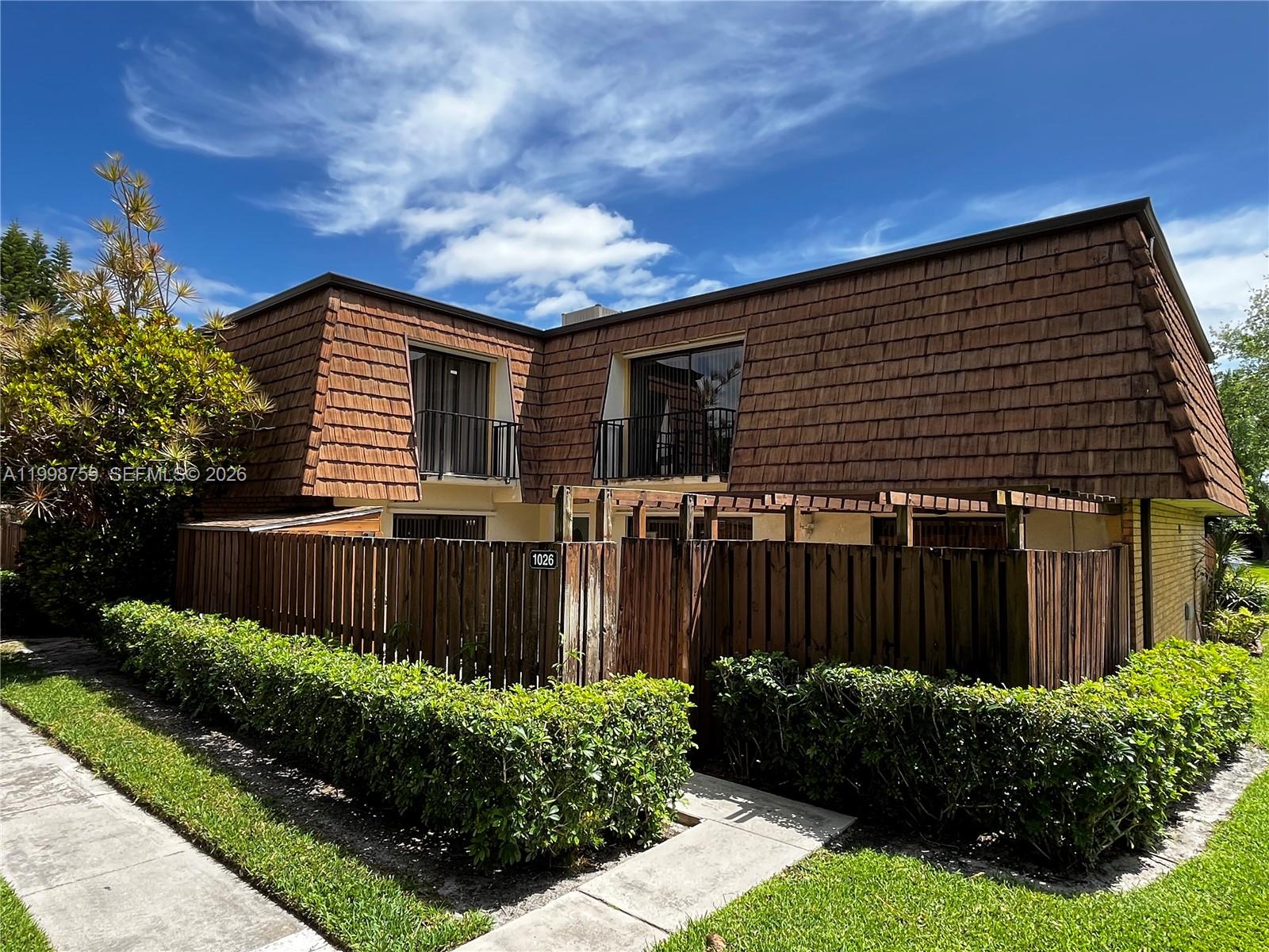 1026 3 / 3 1488 sq. ft. $ 2026-04-10 0 Photo