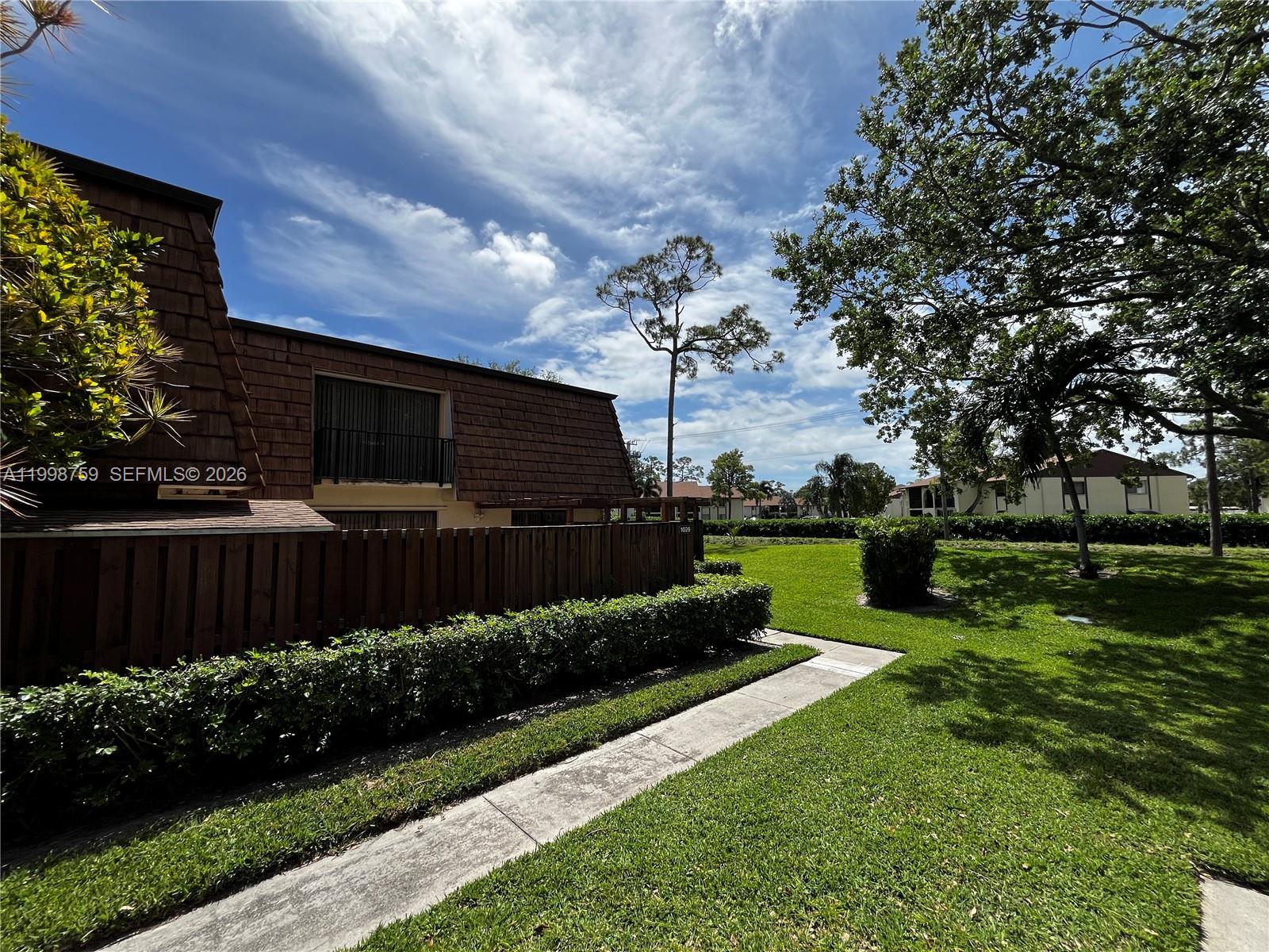 1026 3 / 3 1488 sq. ft. $ 2026-04-10 0 Photo