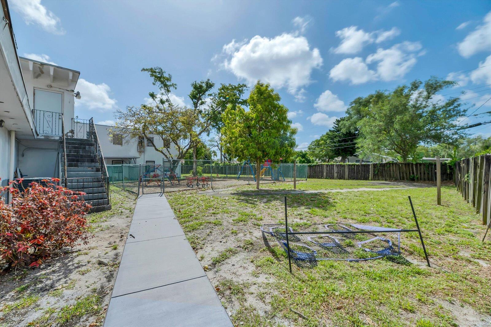   / 0  sq. ft. $ 2026-06-15 0 foto