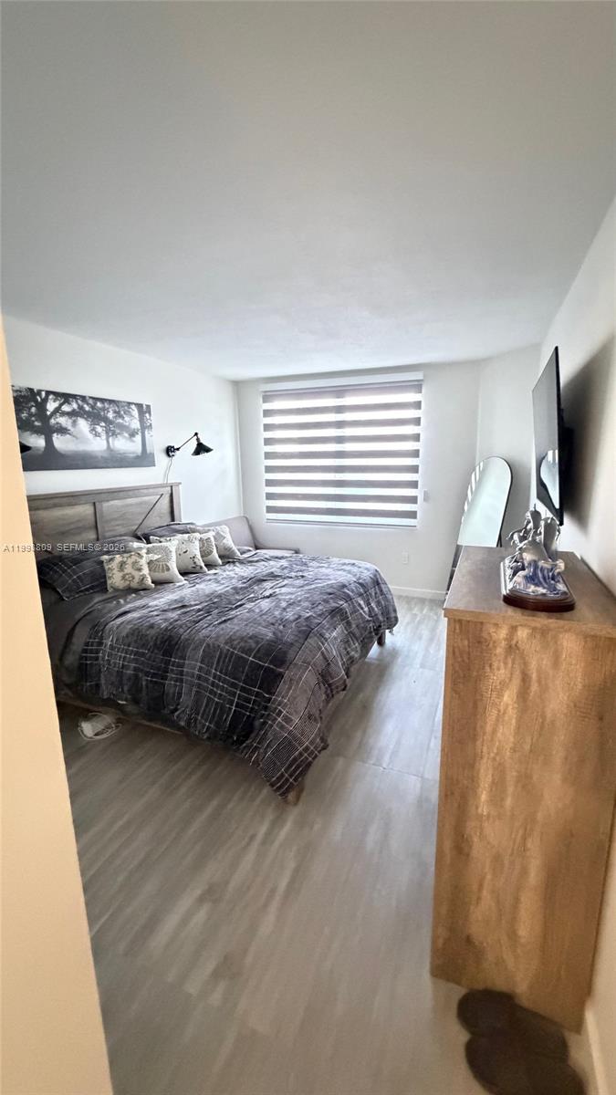 5D 1 / 1 798 кв.футов $ 2026-04-10 0 Фото