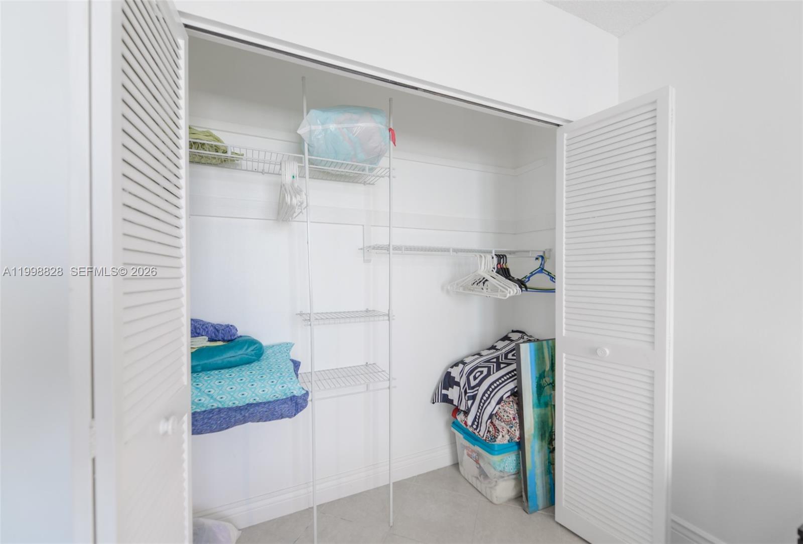 See details 14D 1 / 1 798 sq. ft. $ 2026-04-10 0 Photo