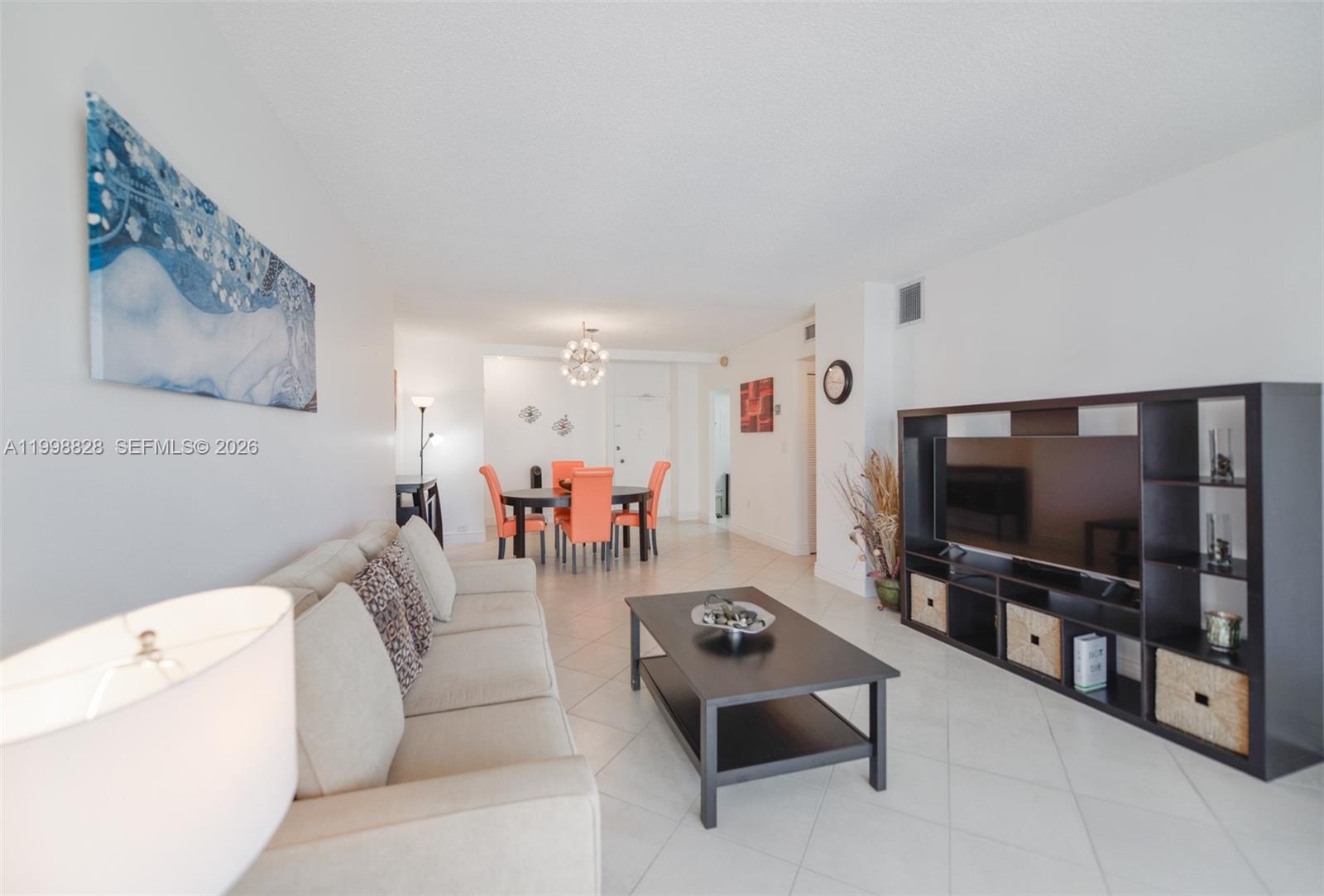 See details 14D 1 / 1 798 sq. ft. $ 2026-04-10 0 Photo