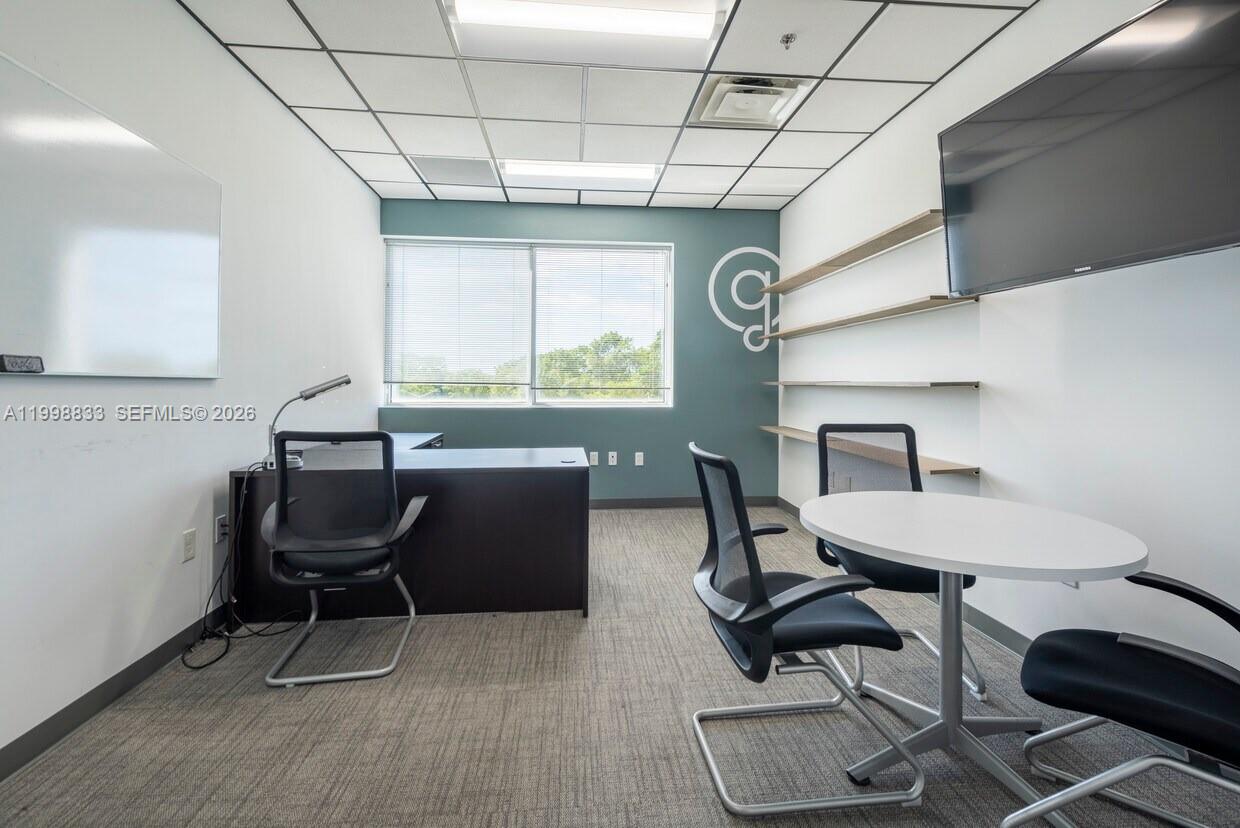 307  /   sq. ft. $ 2026-04-10 0 Photo