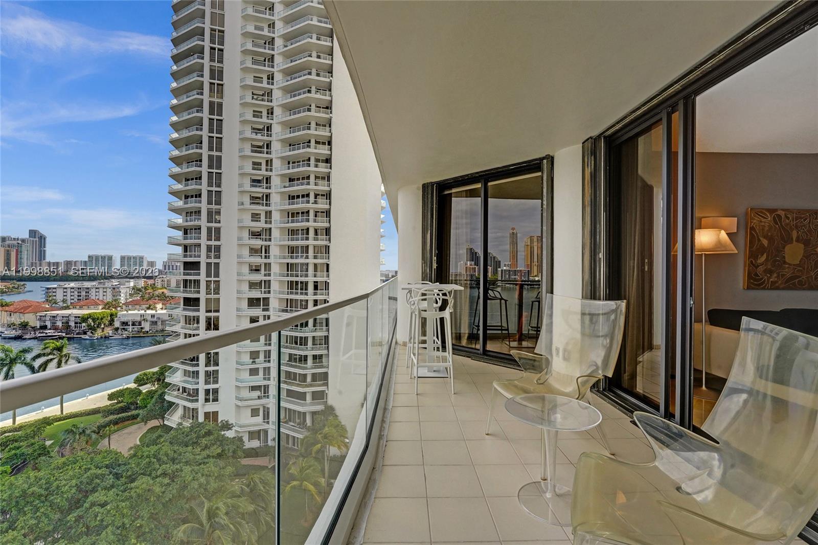 Ver detalles 1001 2 / 2 1690 sq. ft. $ 2026-04-10 0 foto