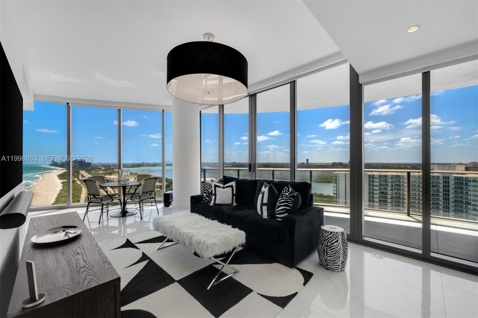 2005 4 / 6 3204 sq. ft. $ 2026-04-10 0 Photo