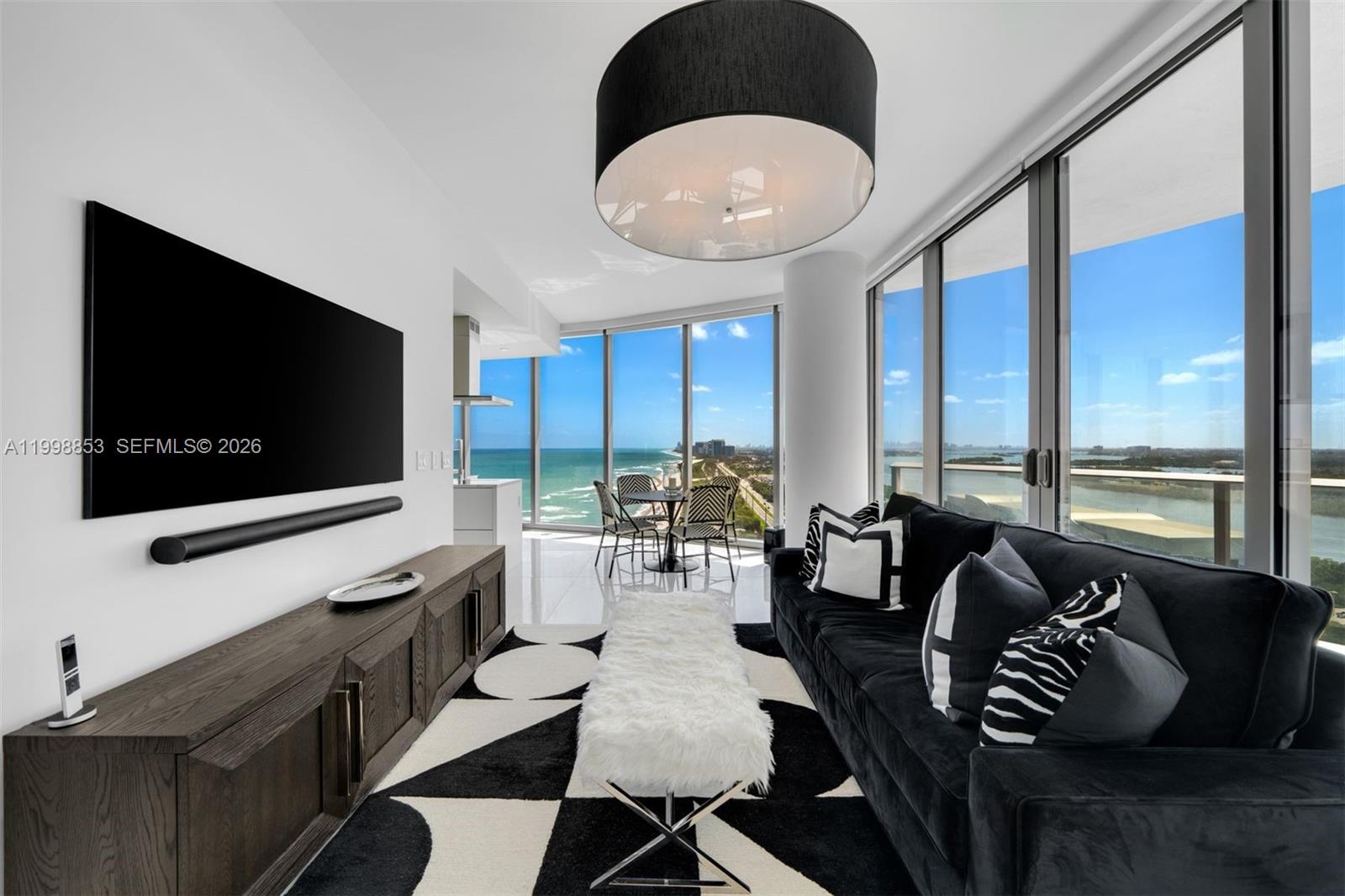 2005 4 / 6 3204 sq. ft. $ 2026-04-10 0 Photo