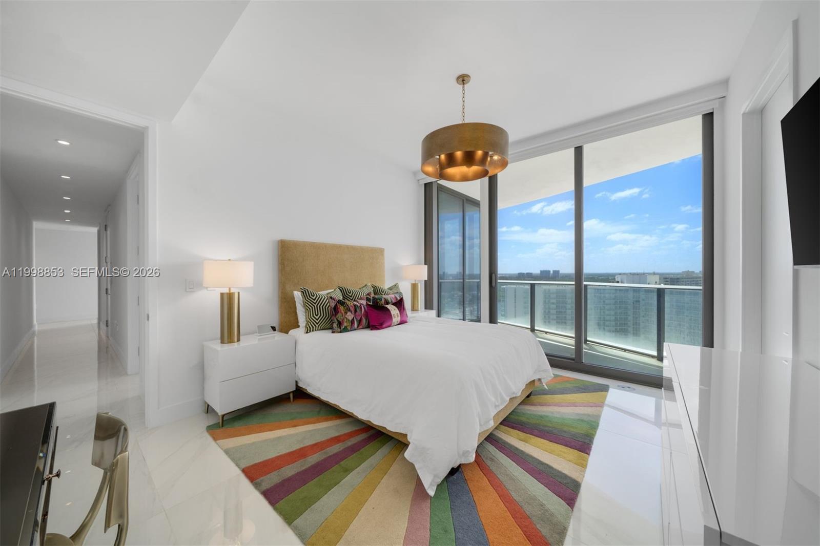 2005 4 / 6 3204 sq. ft. $ 2026-04-10 0 Photo