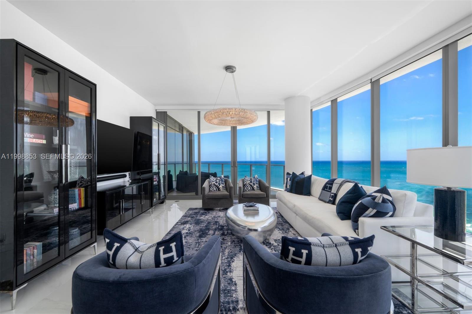 2005 4 / 6 3204 sq. ft. $ 2026-04-10 0 Photo