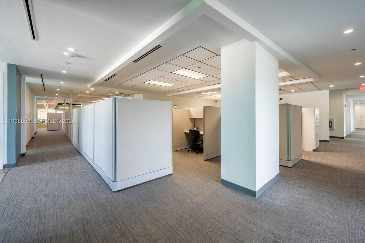 310  /   sq. ft. $ 2026-04-10 0 Photo