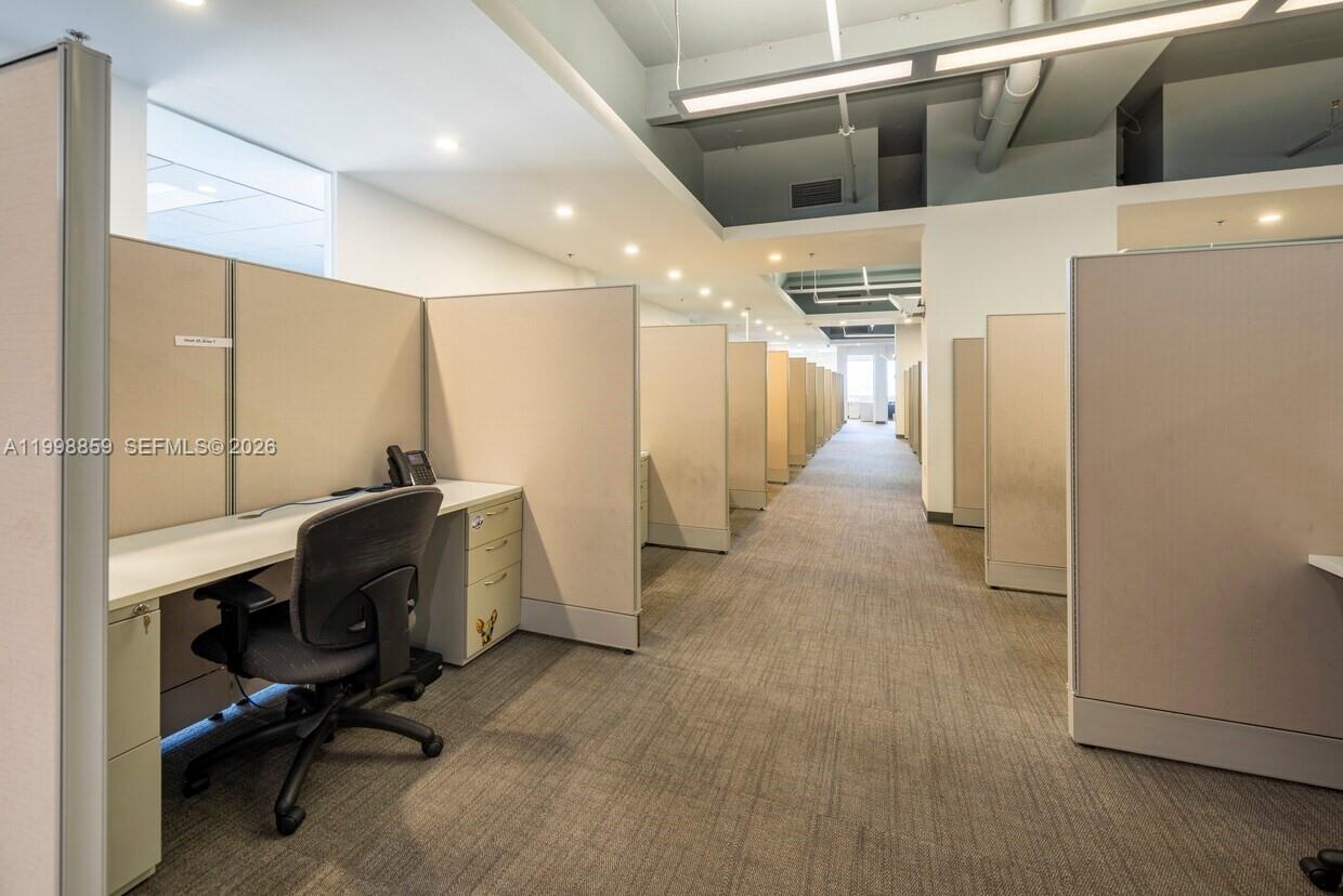 310  /   sq. ft. $ 2026-04-10 0 Photo