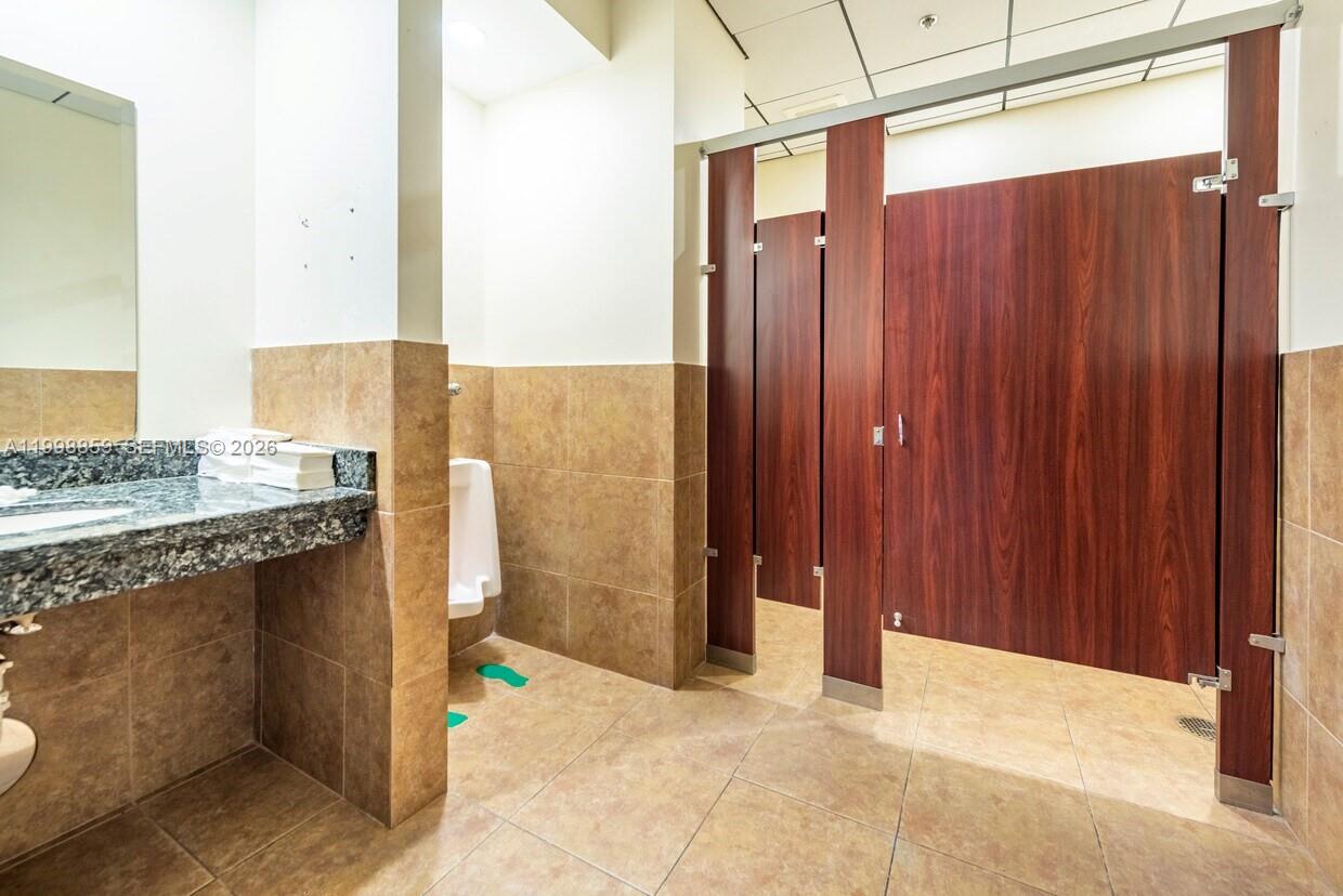 310  /   sq. ft. $ 2026-04-10 0 Photo