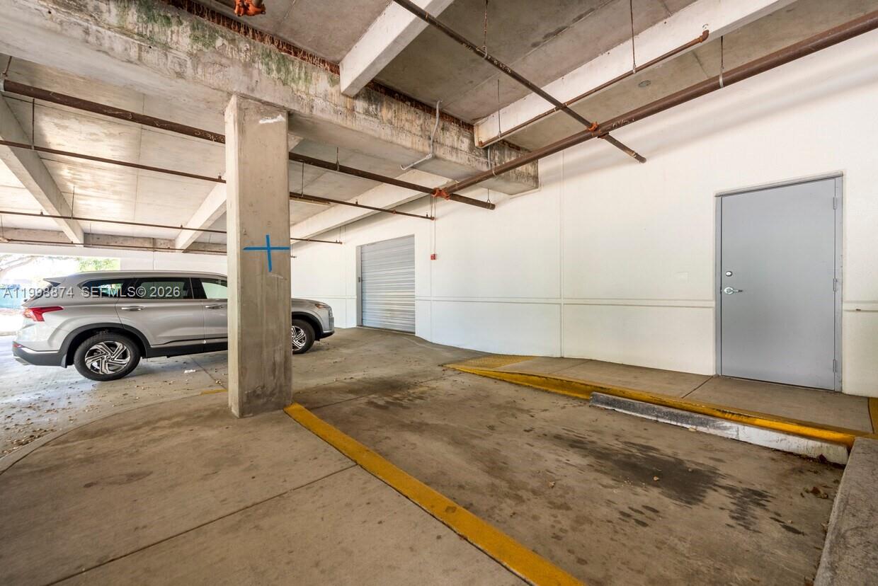 306  /   sq. ft. $ 2026-04-10 0 Photo