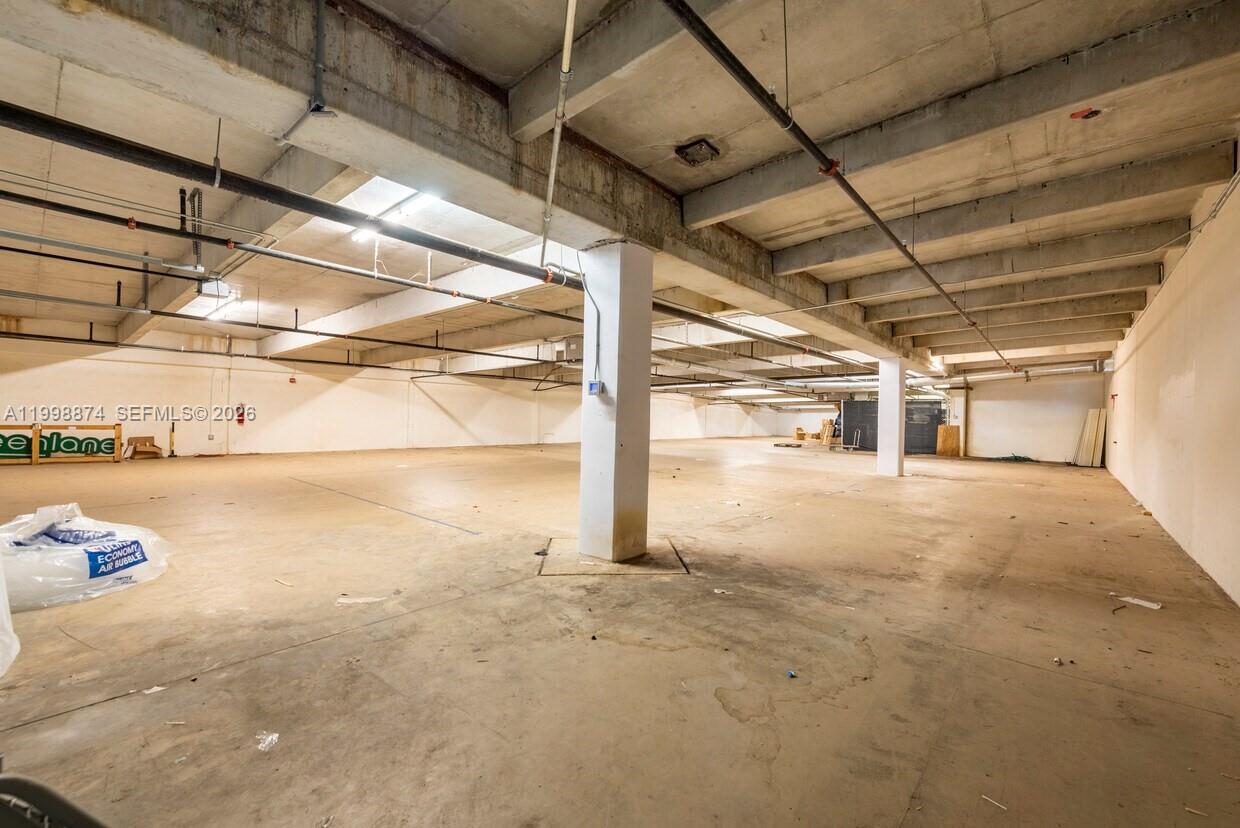 306  /   sq. ft. $ 2026-04-10 0 Photo