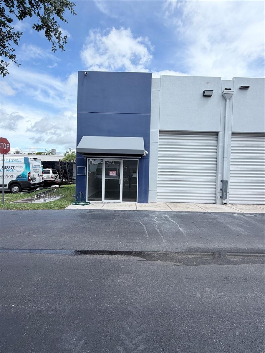   /   sq. ft. $ 2026-04-10 0 Photo