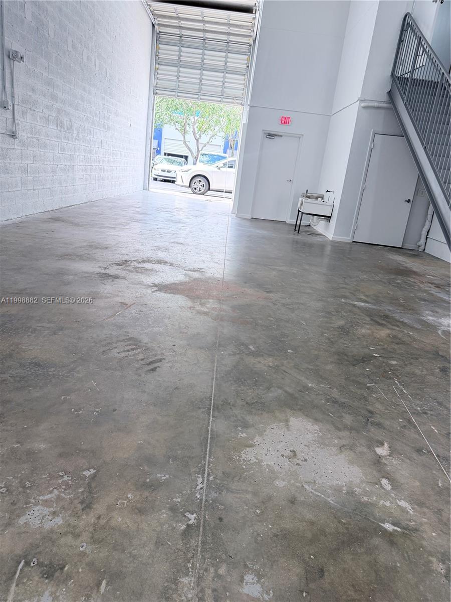   /   sq. ft. $ 2026-04-10 0 Photo