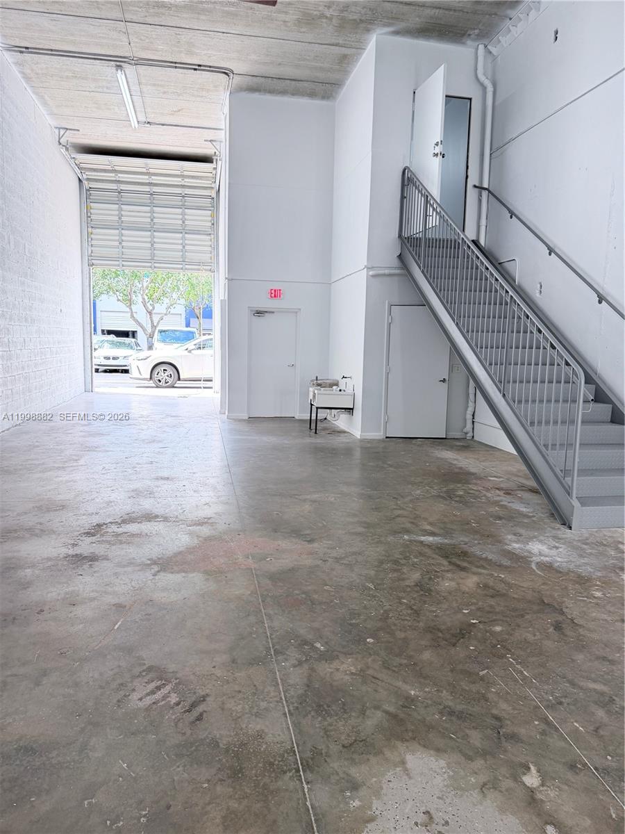   /   sq. ft. $ 2026-04-10 0 Photo