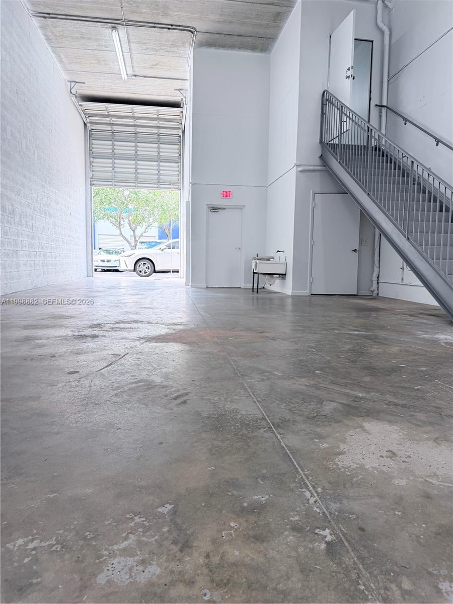   /   sq. ft. $ 2026-04-10 0 Photo