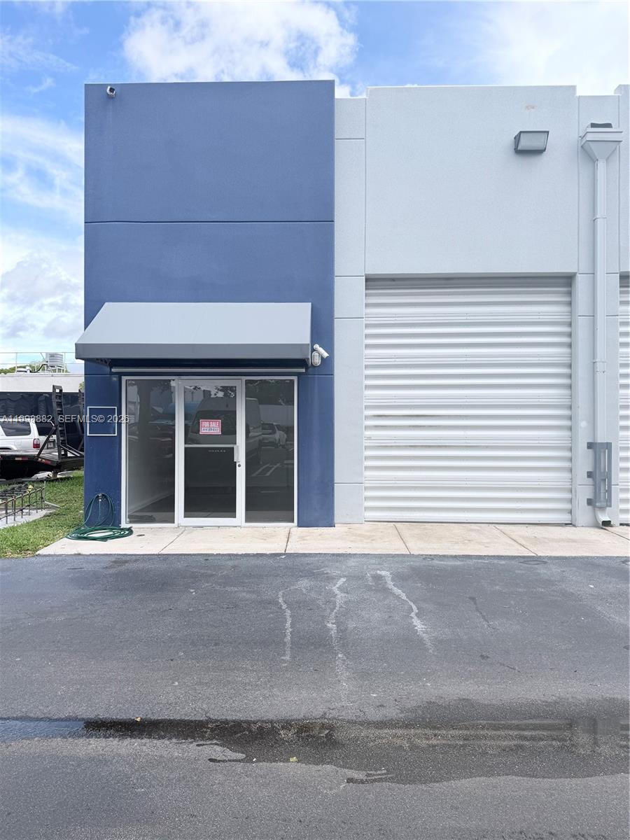   /   sq. ft. $ 2026-04-10 0 Photo