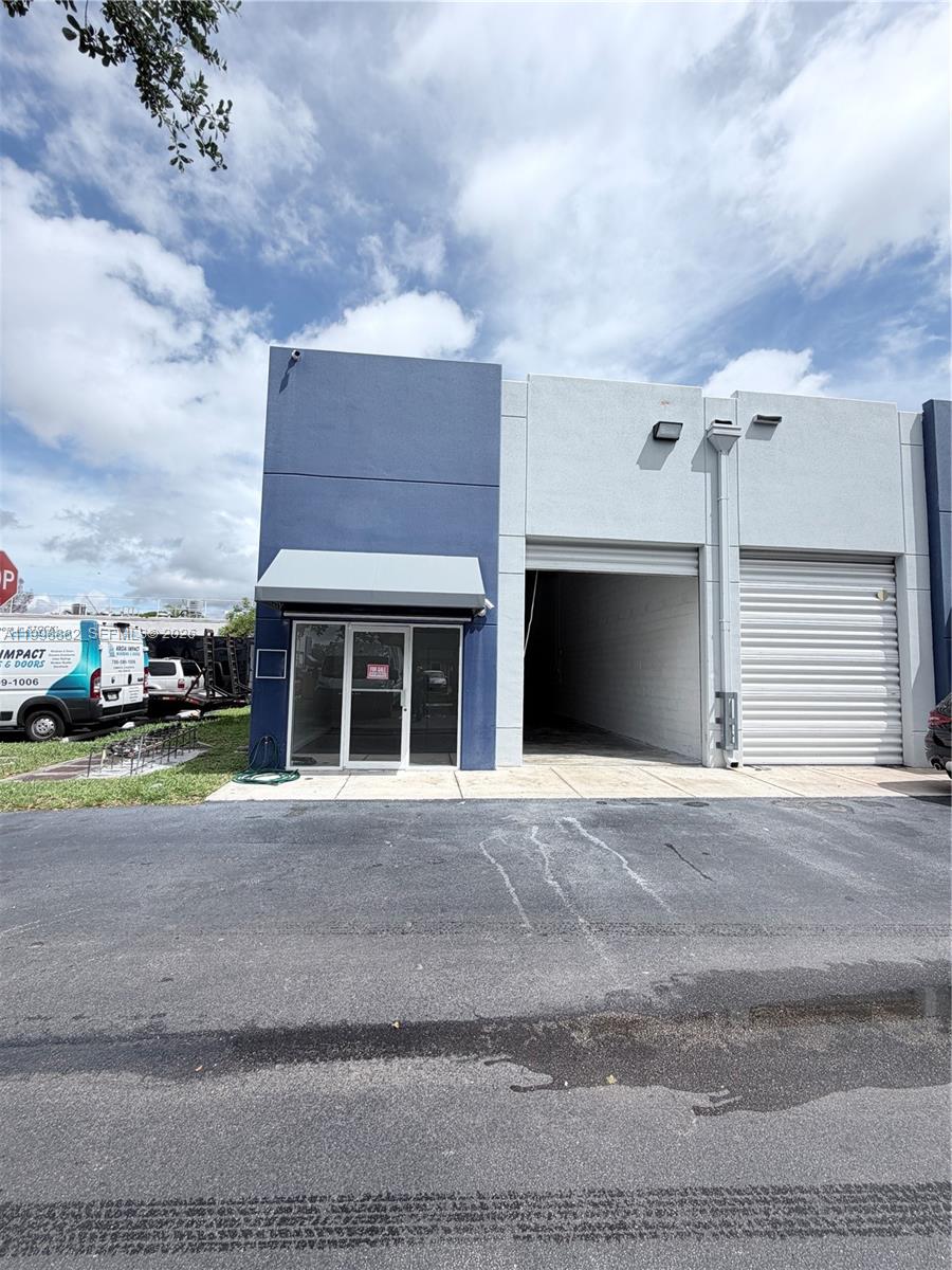   /   sq. ft. $ 2026-04-10 0 Photo
