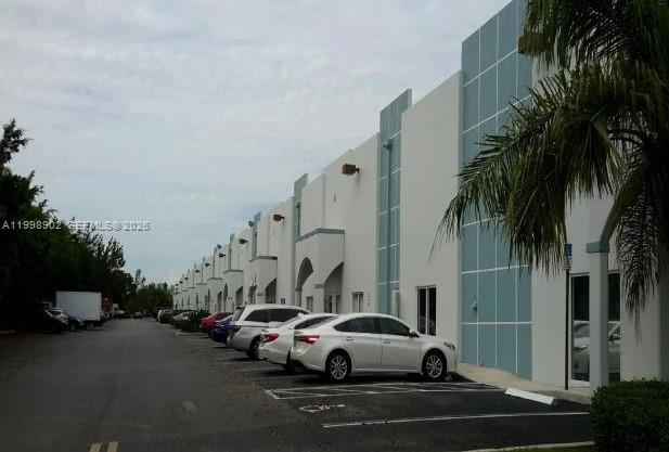 MULTI  /   sq. ft. $ 2026-04-10 0 Photo