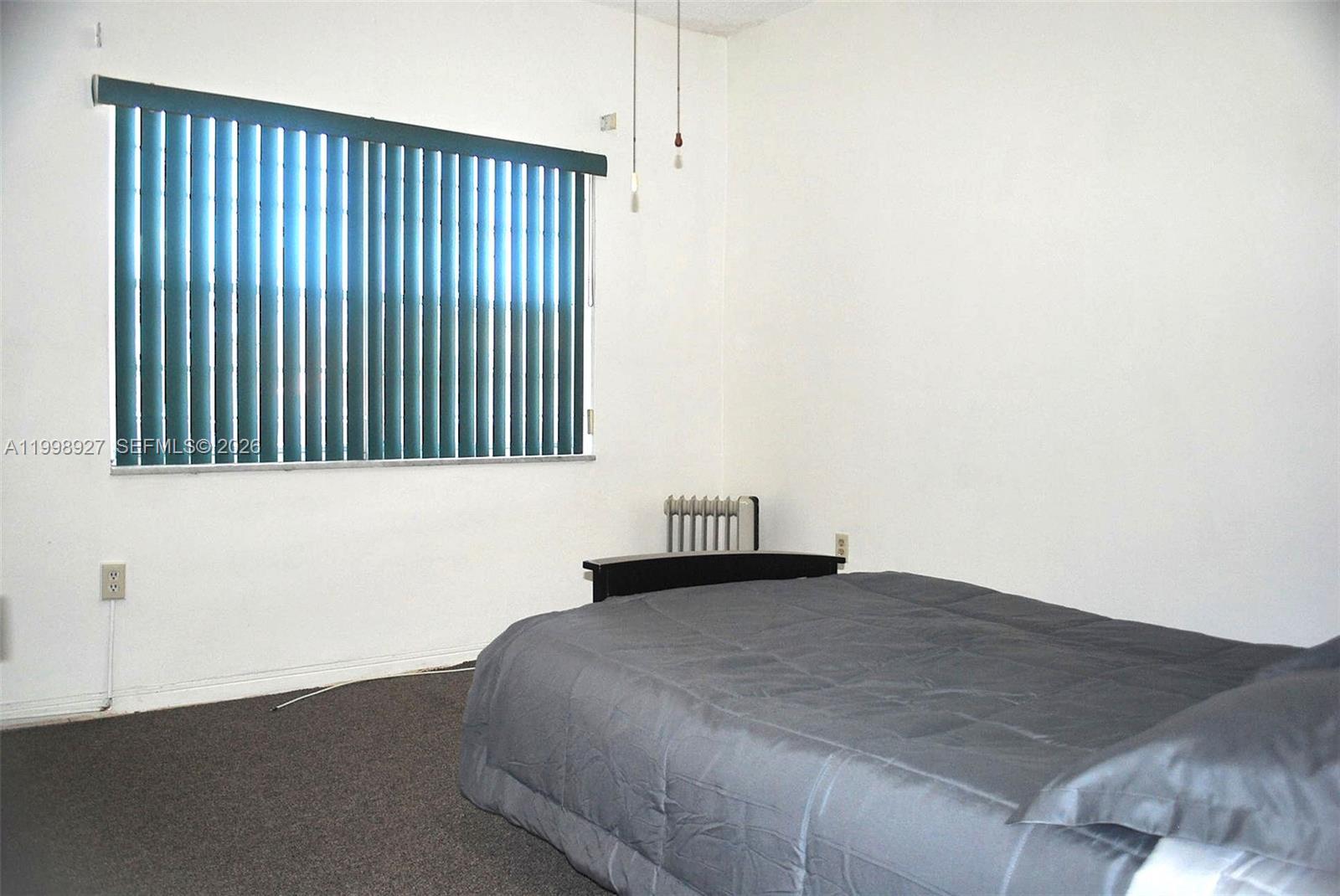 Ver detalles 733 2 / 2 1198 sq. ft. $ 2026-05-15 0 foto