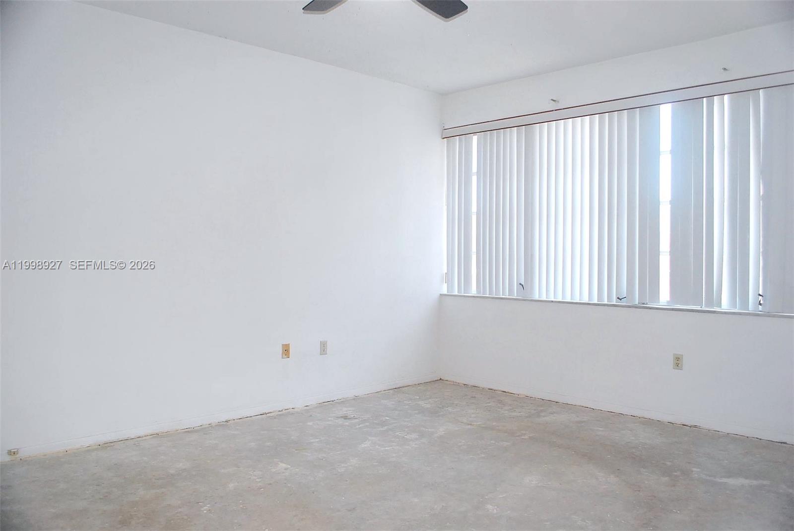 Ver detalles 733 2 / 2 1198 sq. ft. $ 2026-05-15 0 foto