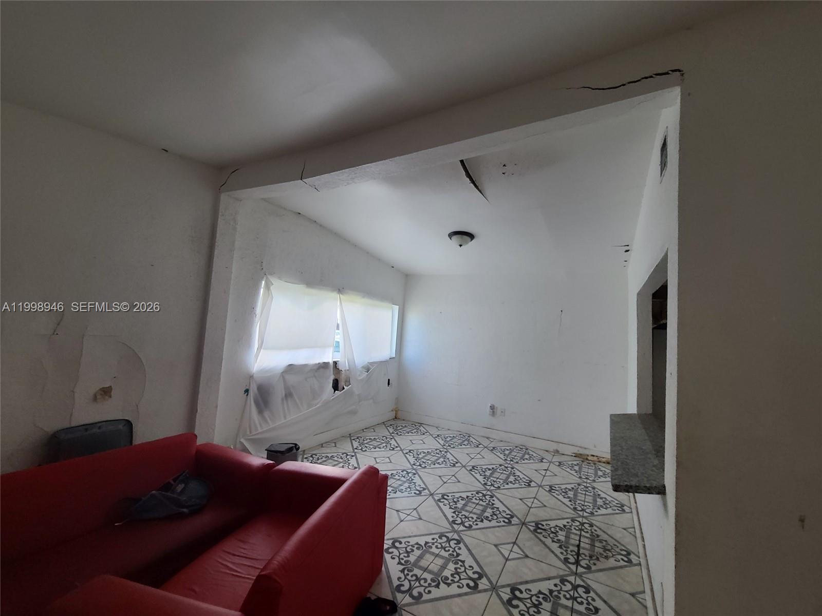 Подробнее 131 3 / 2 1680 кв.футов $ 2026-04-10 0 Фото