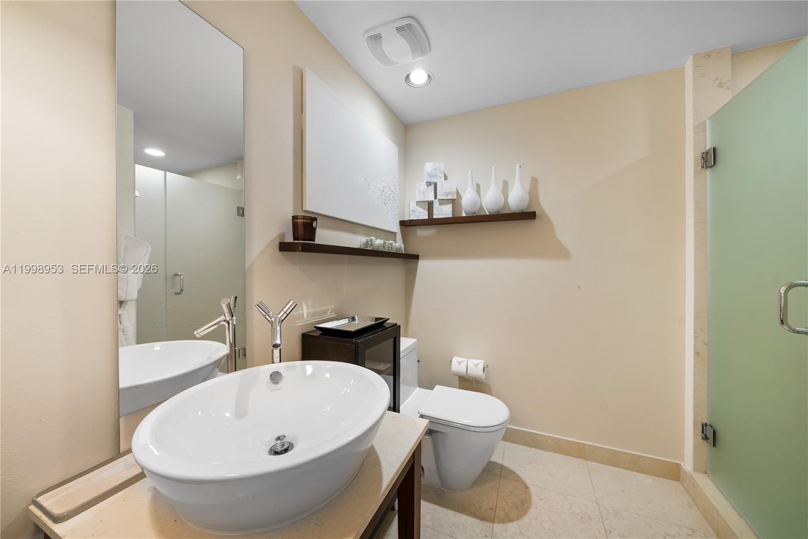 Photo of 450 Alton Rd  #704, Miami Beach, Florida, 33139 - 