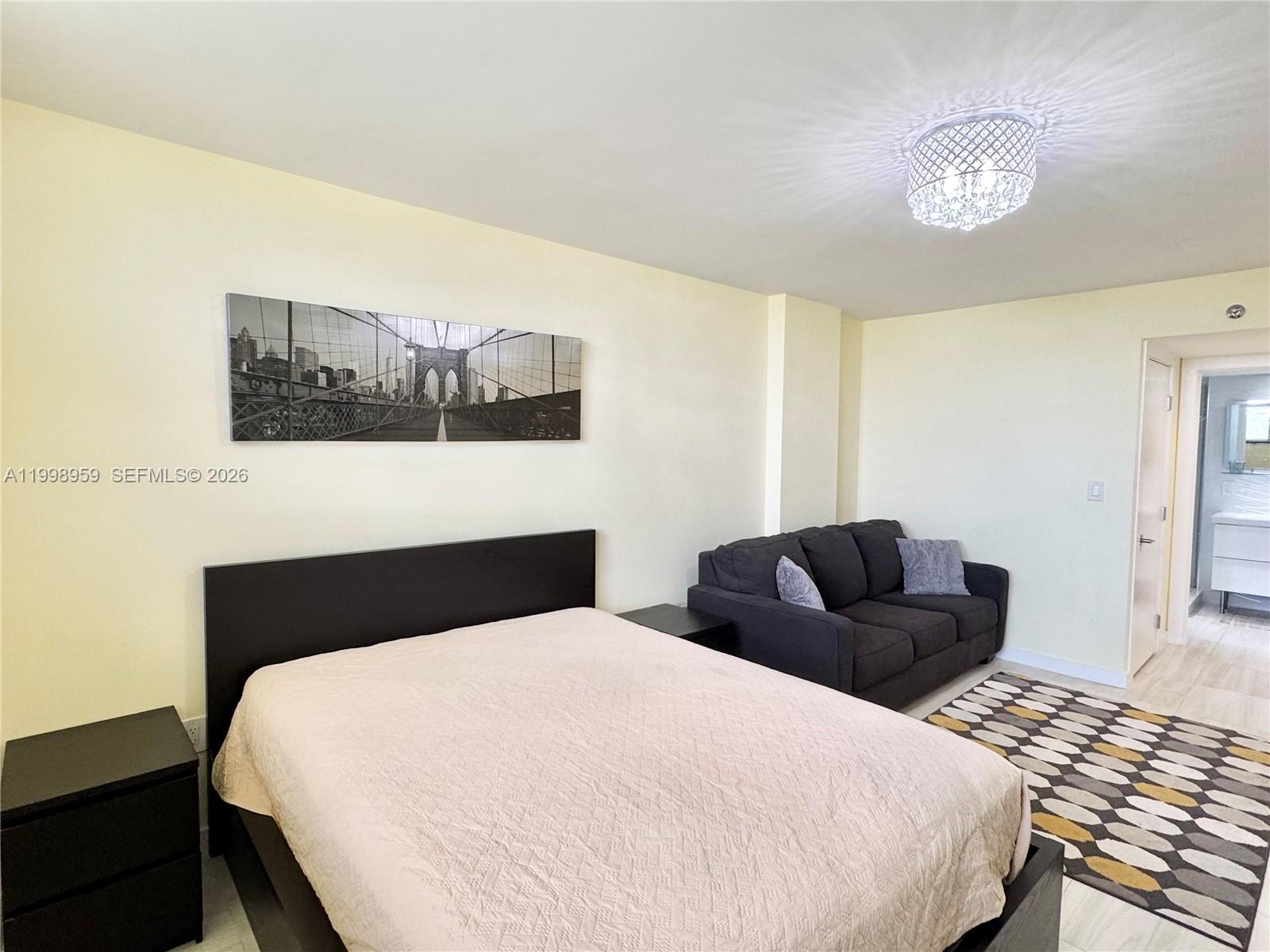 See details 816 1 / 2 1061 sq. ft. $ 2026-05-23 0 Photo