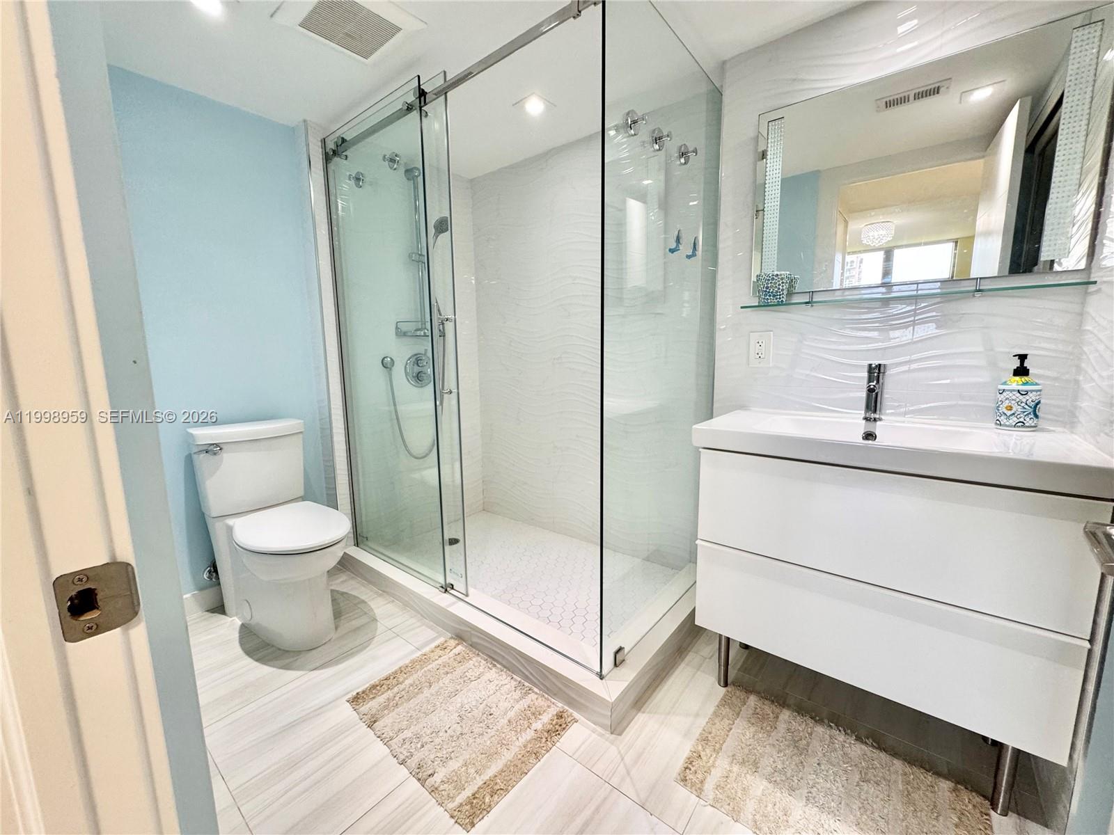 See details 816 1 / 2 1061 sq. ft. $ 2026-05-23 0 Photo