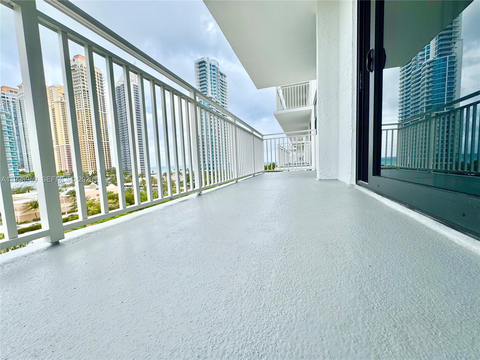 See details 816 1 / 2 1061 sq. ft. $ 2026-05-23 0 Photo