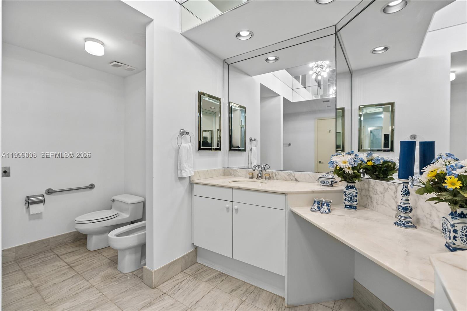 Photo of 3802 207th St  #2704, Aventura, Florida, 33180 - 