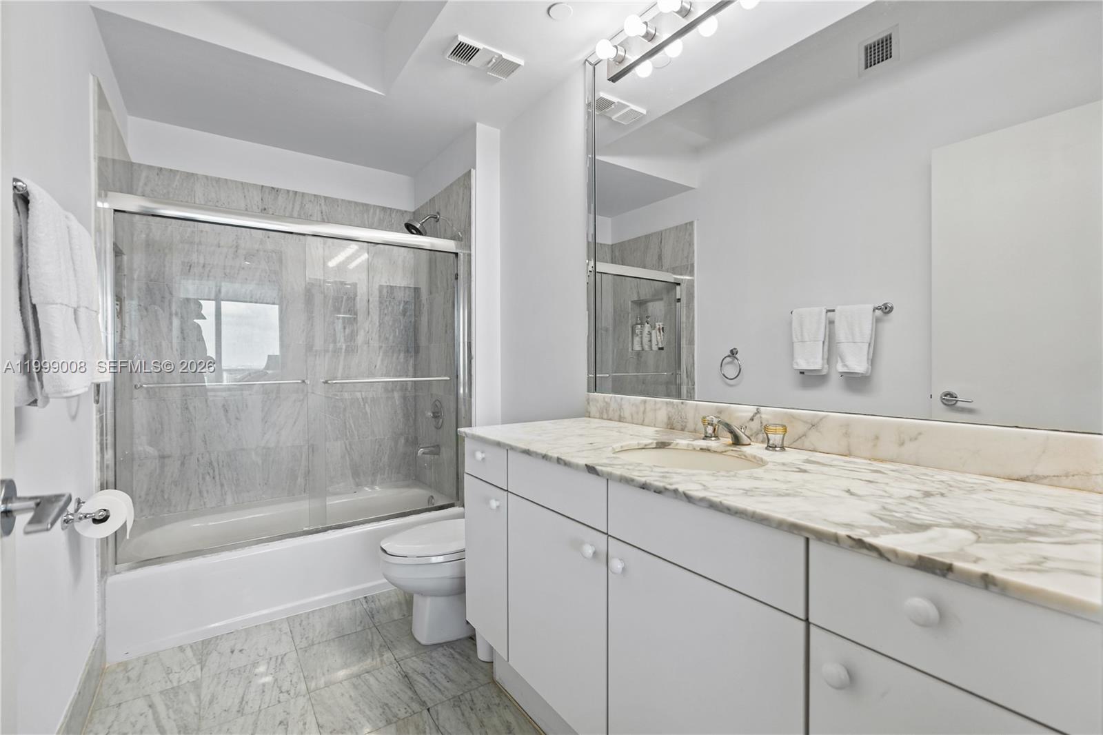 Photo of 3802 207th St  #2704, Aventura, Florida, 33180 - 