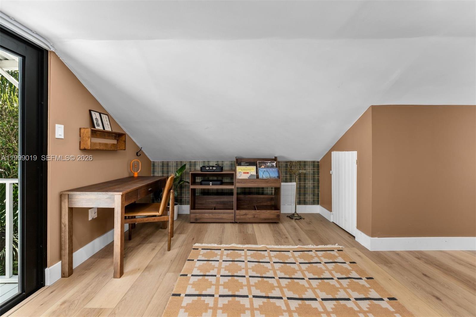   /   sq. ft. $ 2026-04-10 0 Photo