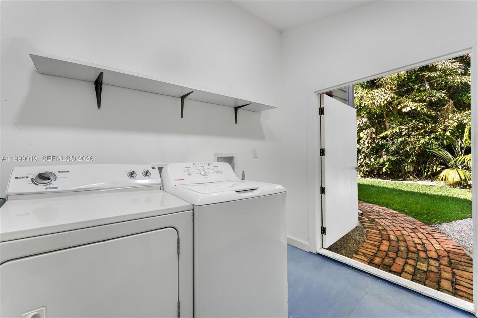   /   sq. ft. $ 2026-04-10 0 Photo