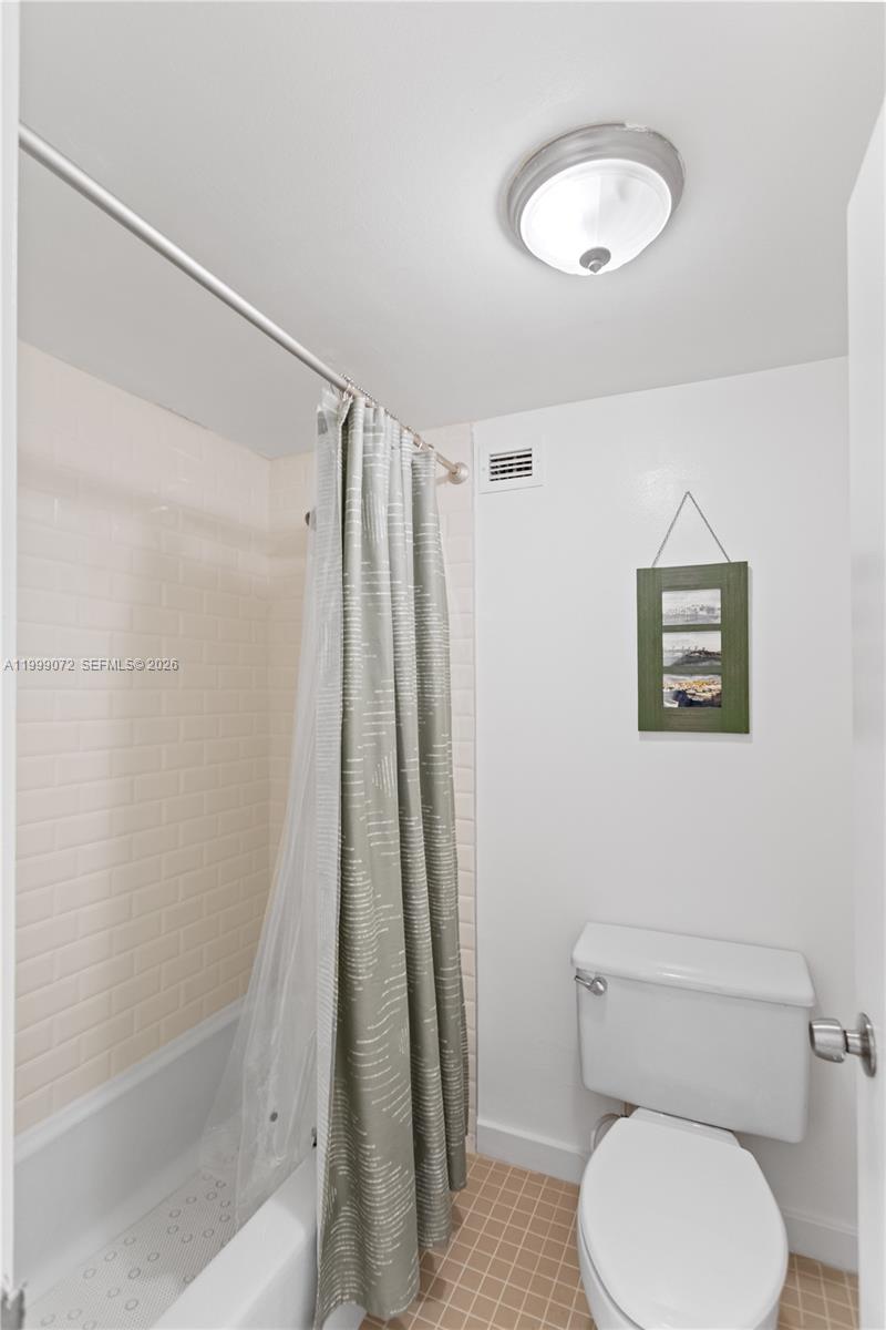 Photo of 3800 Ocean Dr  #719, Hollywood, Florida, 33019 - 