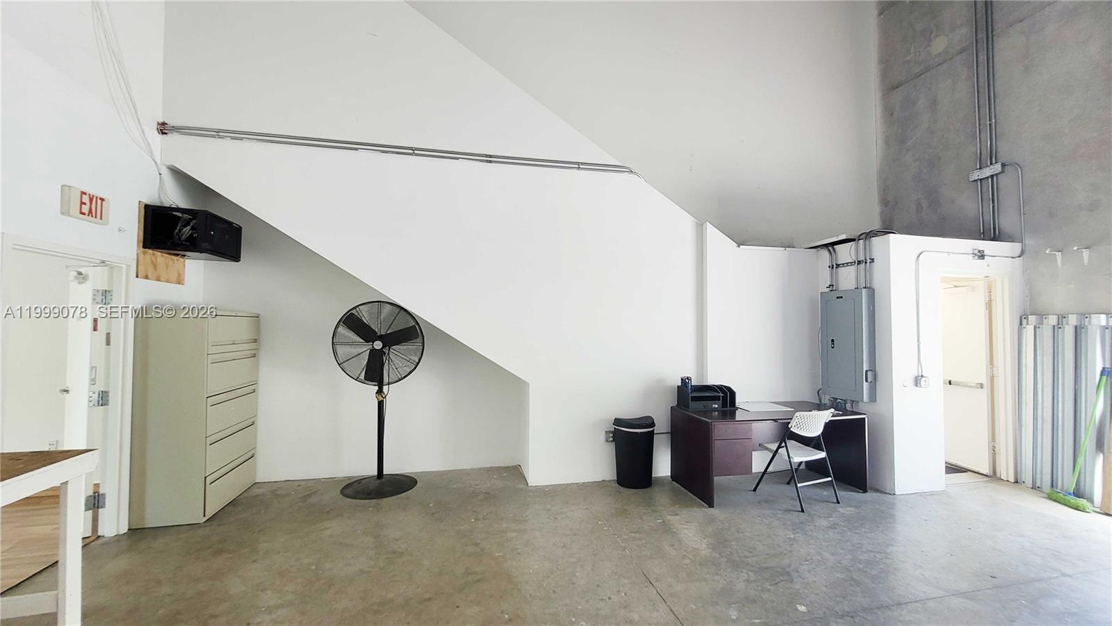   /   sq. ft. $ 2026-04-10 0 Photo