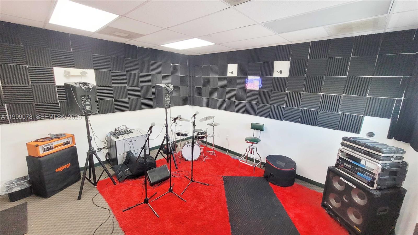   /   sq. ft. $ 2026-04-10 0 Photo