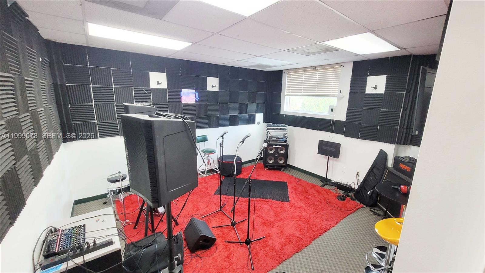   /   sq. ft. $ 2026-04-10 0 Photo