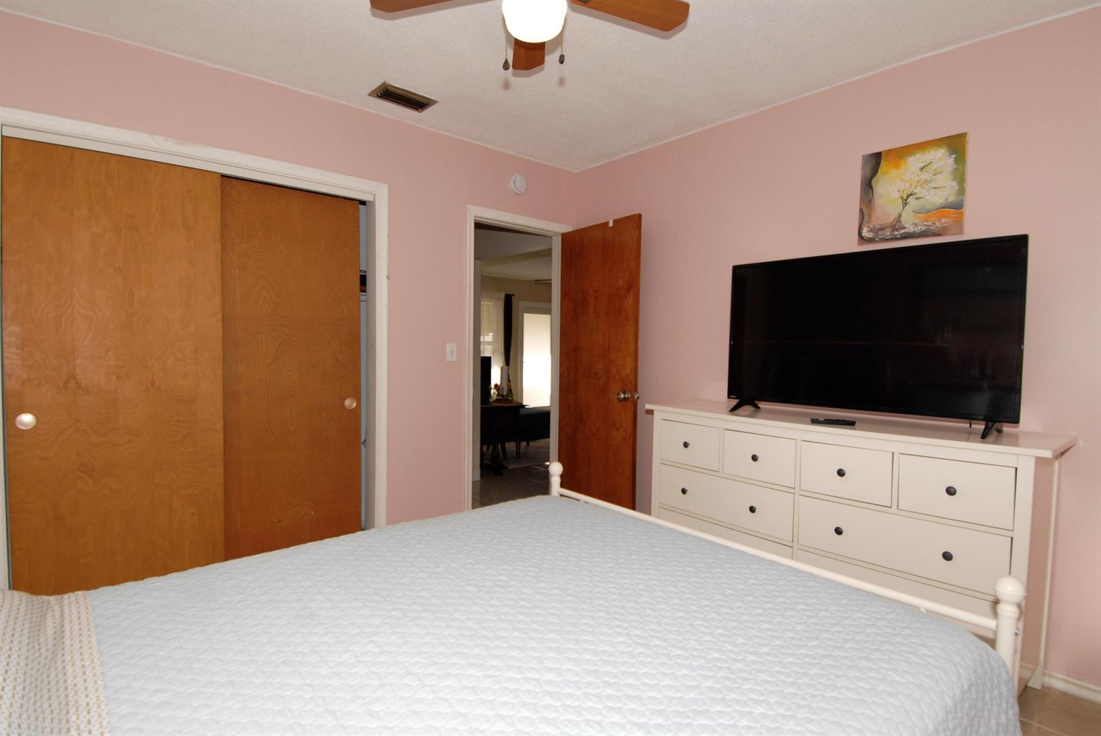 1-2  / 0 2171 sq. ft. $ 2026-06-21 0 foto