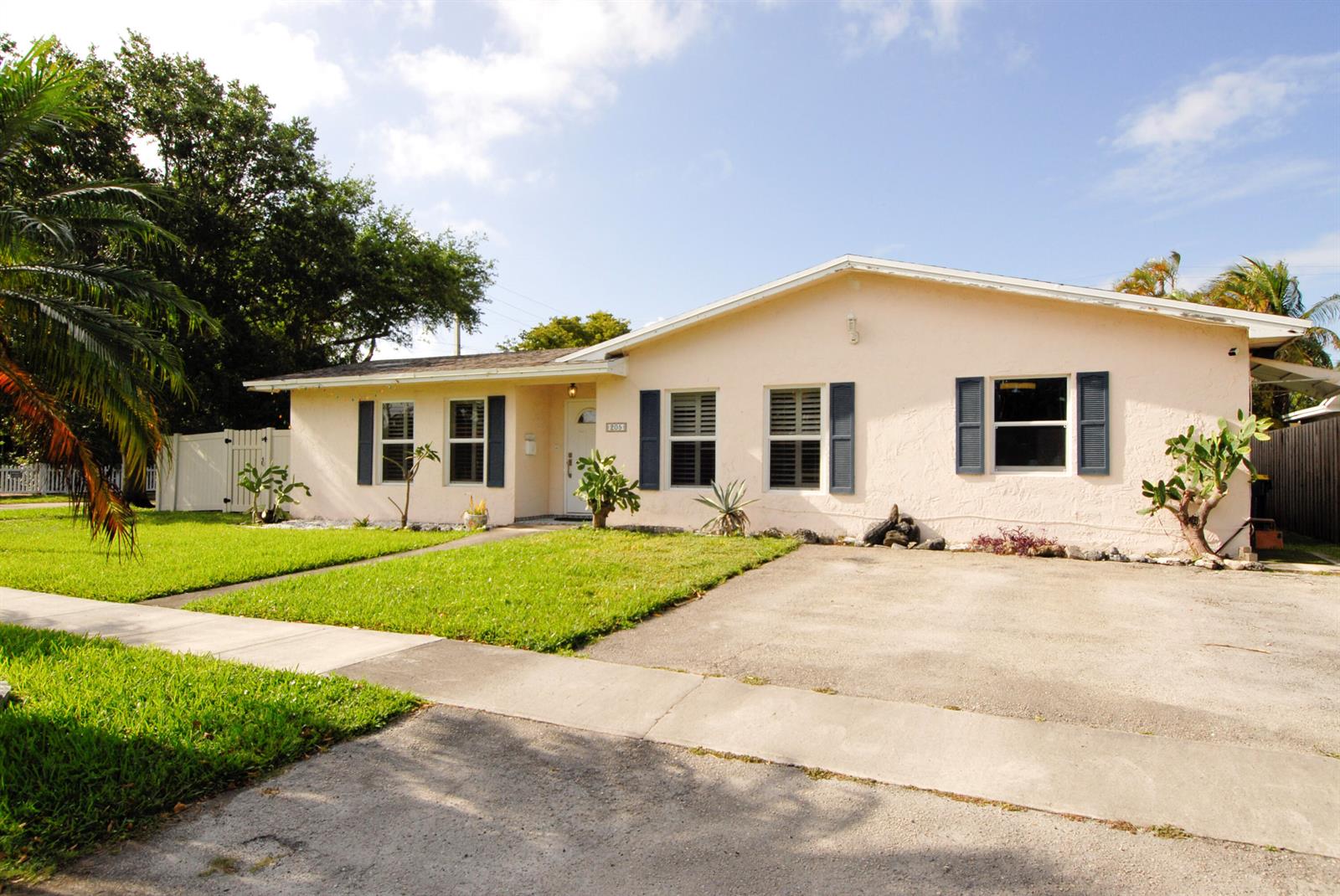 1-2  / 0 2171 sq. ft. $ 2026-06-21 0 foto
