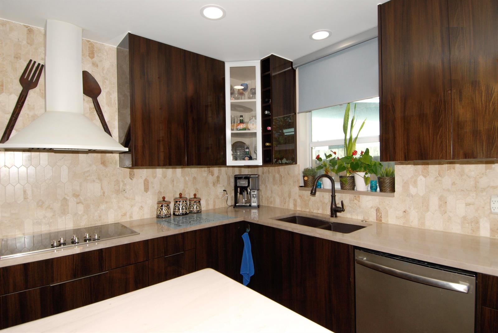 1-2  / 0 2171 sq. ft. $ 2026-06-21 0 foto
